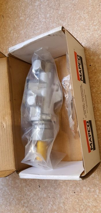 Maitre cylindre de frein