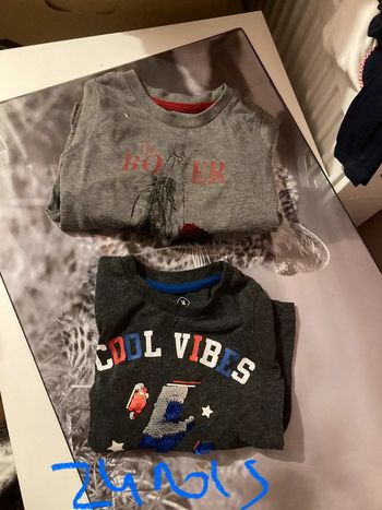 Lot de 2maillots ML à paillettes taille 2ans