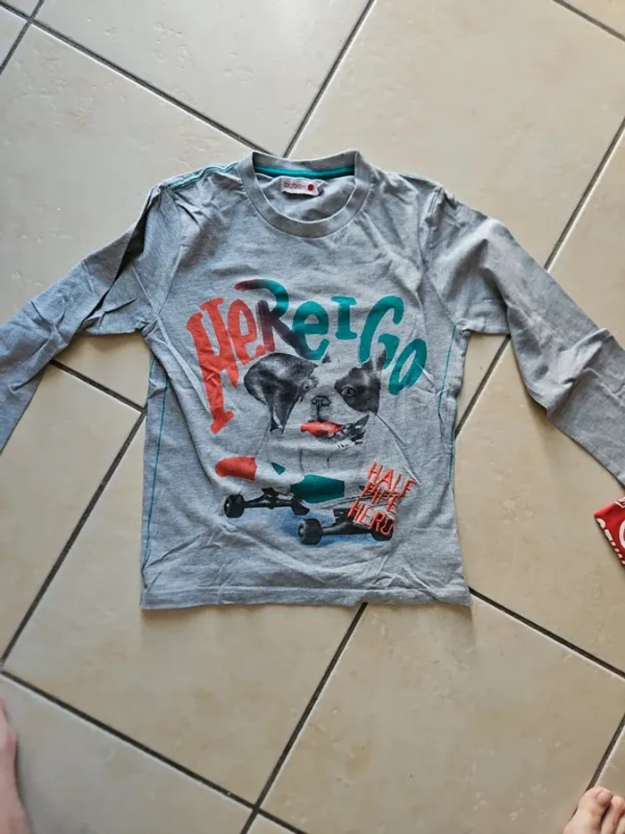 Lot de 8 tee shirts manches longues 8 ans - photo numéro 7