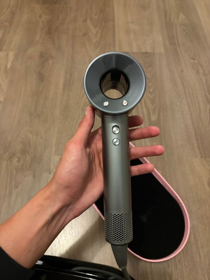 Sèche cheveux dyson noir - photo numéro 3