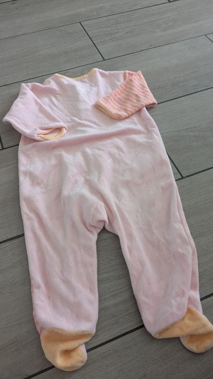 Pyjama 1 pièce 9 mois - photo numéro 4