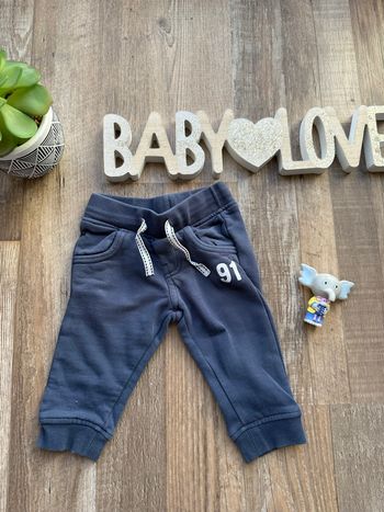 - Jogging Gemo    - 9 mois - bon état 