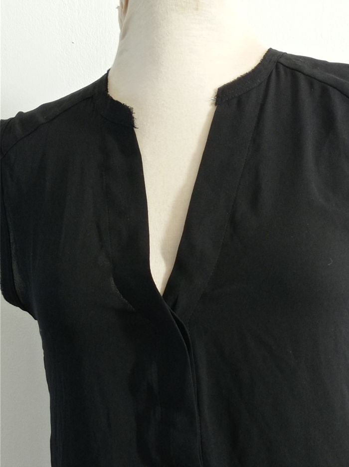 tunique noir de H&M 38 *Spécial FETE* réf R251 B8