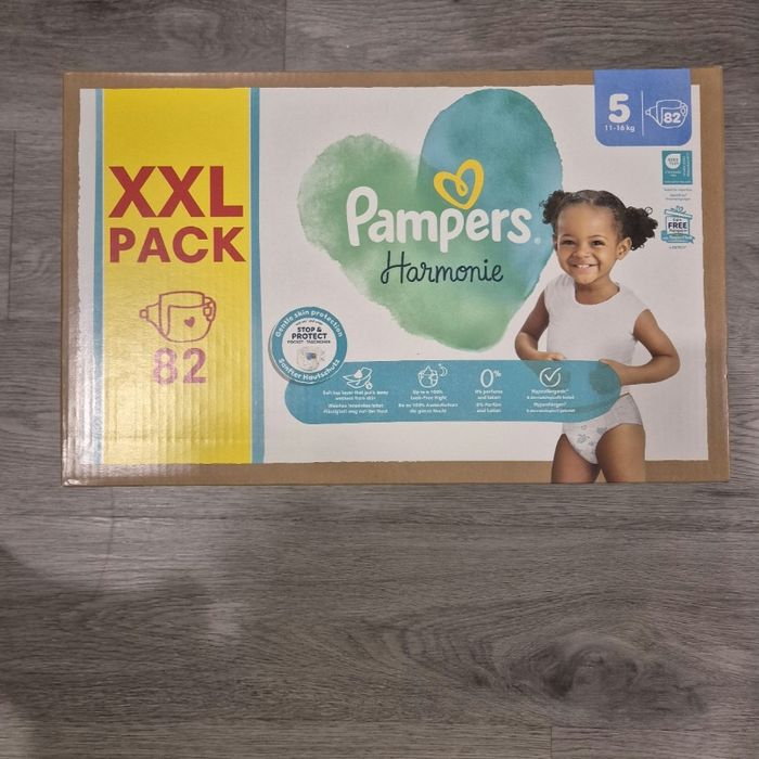 1 carton de couches pampers harmonie taille 5