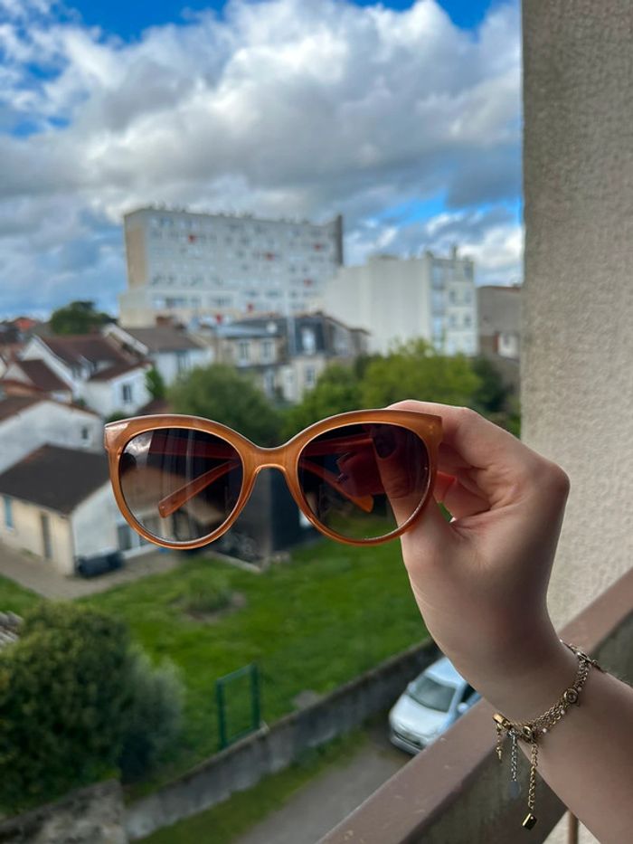 Lunette de soleil marron clair - photo numéro 4