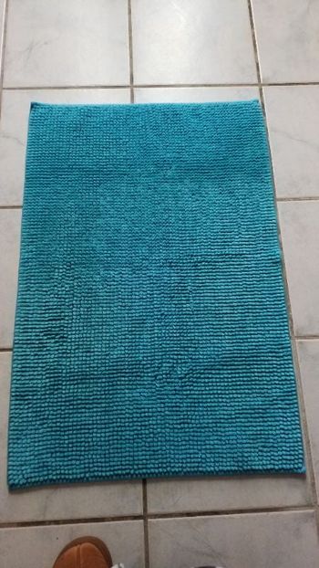 Tapis de salle de bain très bon état