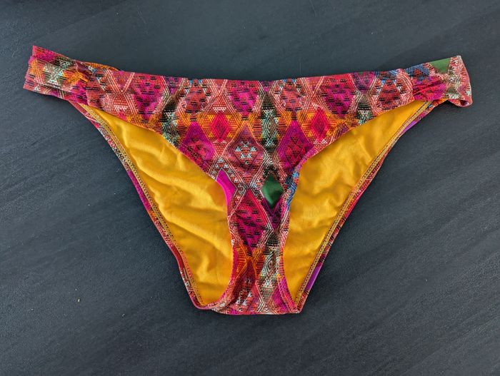 Bas de maillot de bain femme 🙊