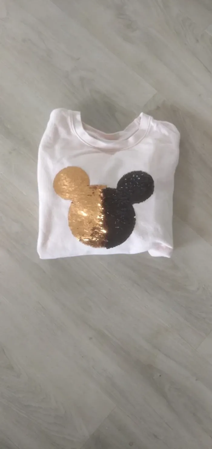 Pull rose à sequin Disney