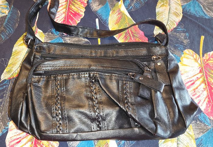 Petit sac noir - photo numéro 2