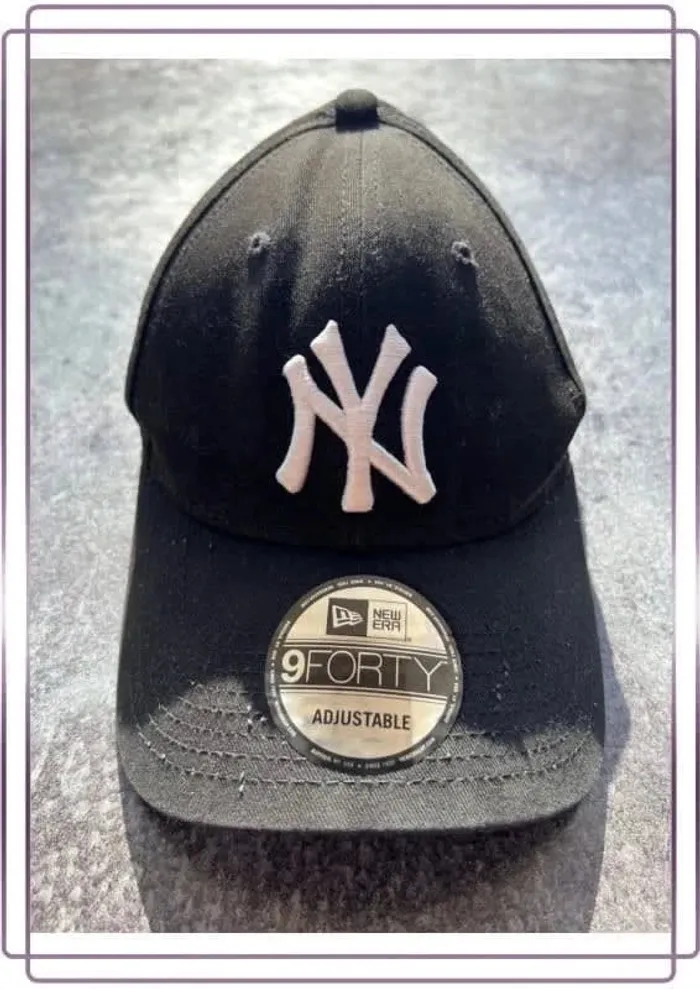 Casquette noire homme/femme New Era Black cap men/women Schwarze Damen/Herren Berretto uomo/donna