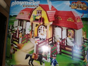 Playmobil 5221 Haras avec Chevaux et Enclos
