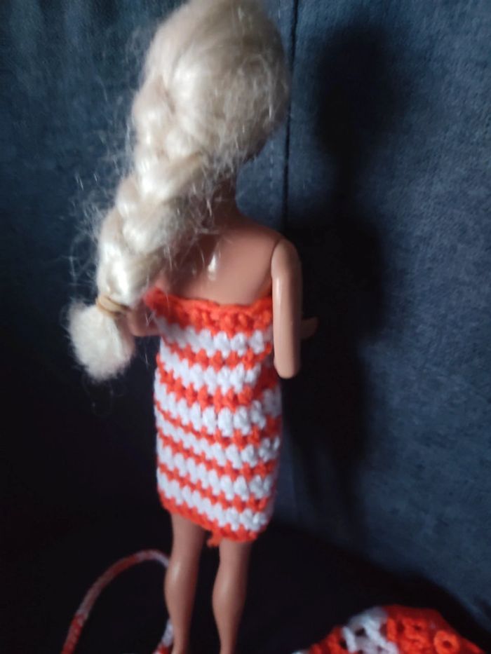 Vêtements pour Barbie 2 € - photo numéro 9