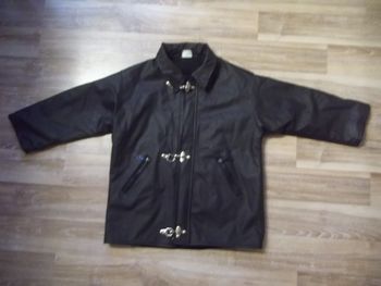 Ciré noir doublé polaire 8 ans (mant1)