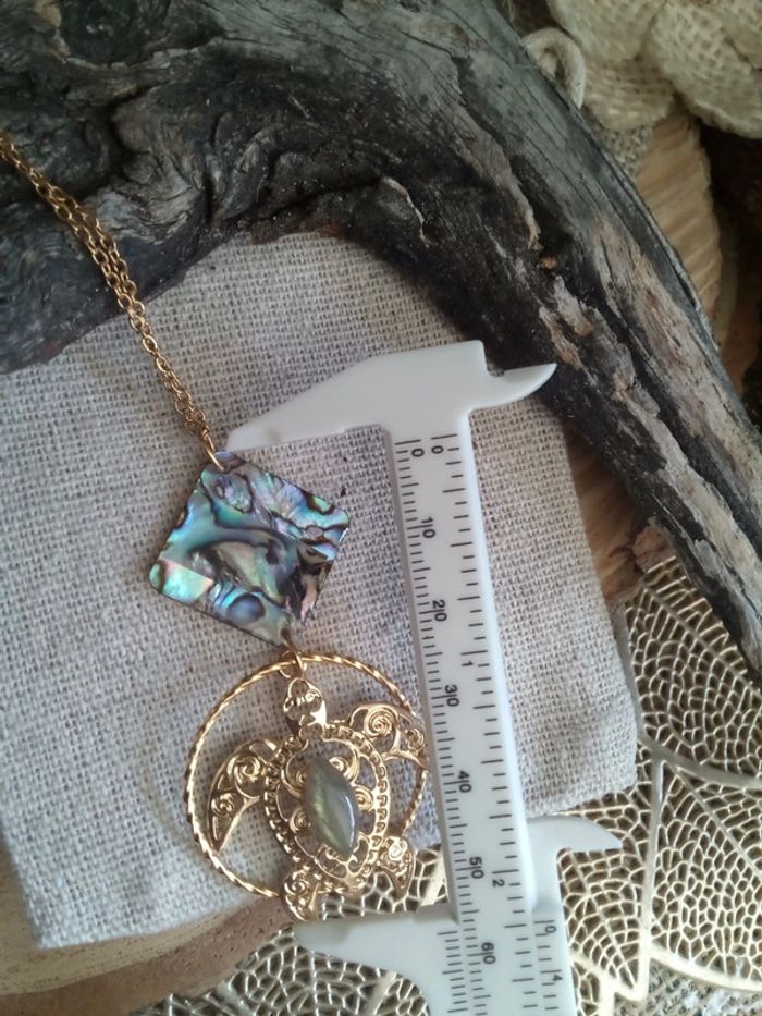 Collier tortue labradorite et ormeaux - photo numéro 2