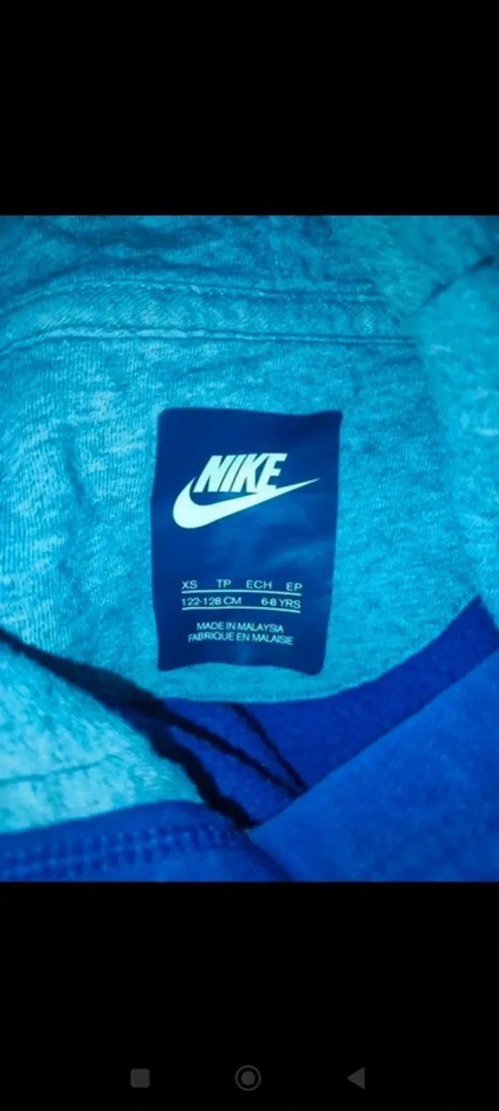 Pull a capuche Nike Fille 6 - 8 ans - photo numéro 4