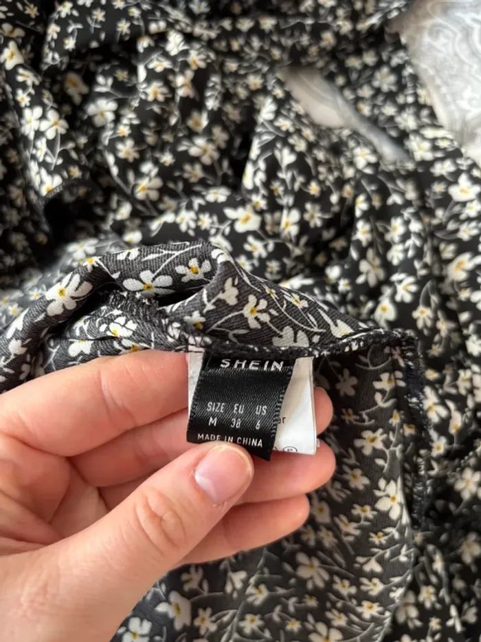 Robe à fleur - photo numéro 4