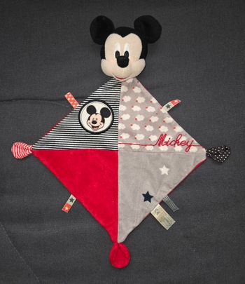 Doudou plat Mickey losange - Nuages - Disney