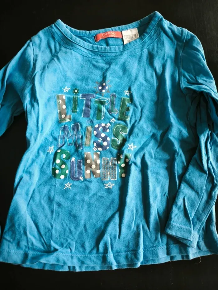 Lot vêtements fille 4 ans - photo numéro 4