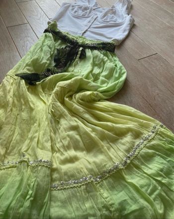 Jupe longue verte à sequins