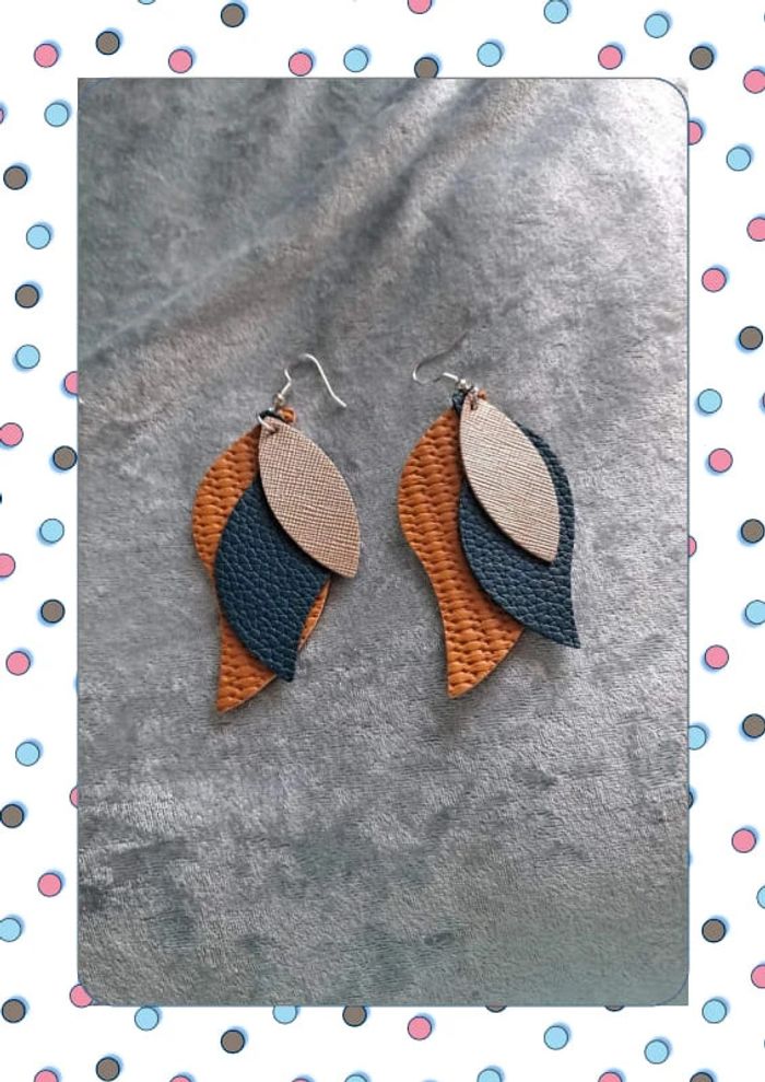 Boucles d’oreilles pendantes – Neuves