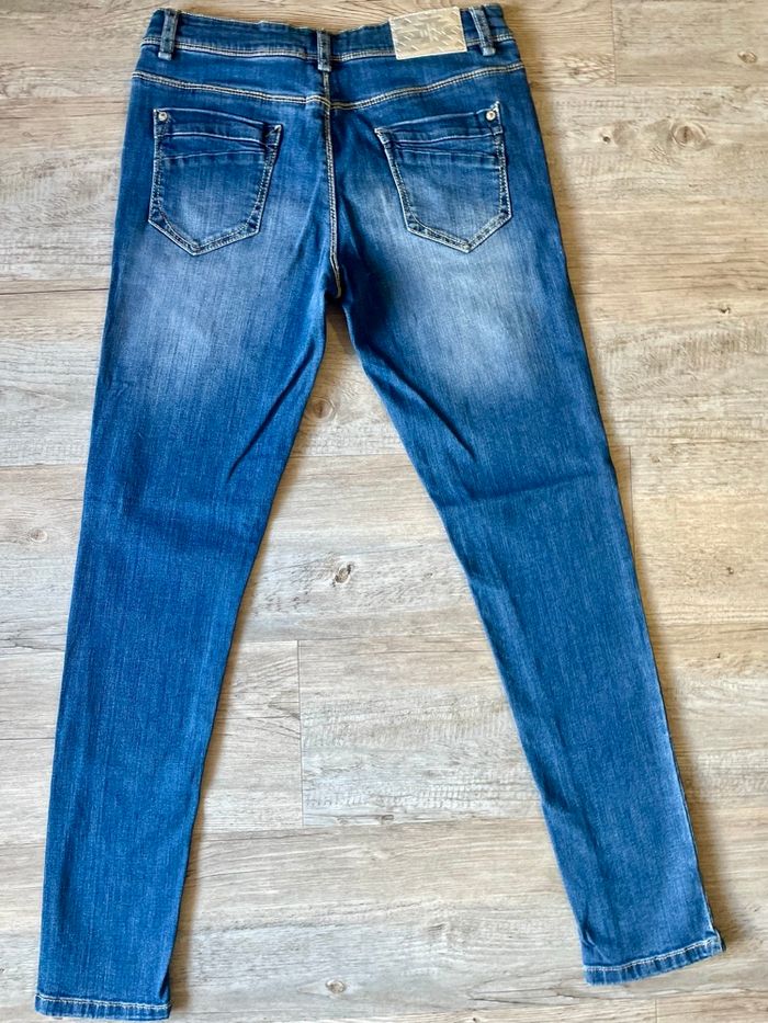 Jean à paillette - photo numéro 3