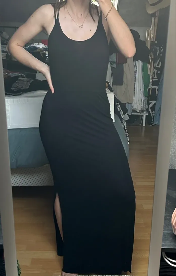 Robe Longue Noire - photo numéro 2