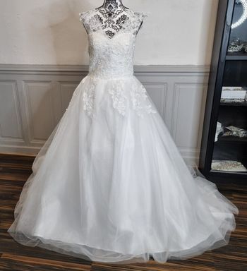 robe de mariee princesse buste dentelle bas en tulle taille 40/42/44