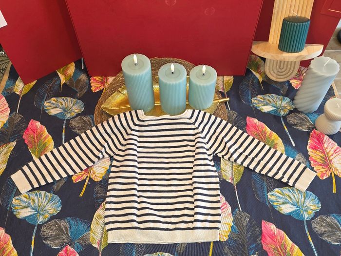 Pull rayé marine/blanc 3 ans - photo numéro 2