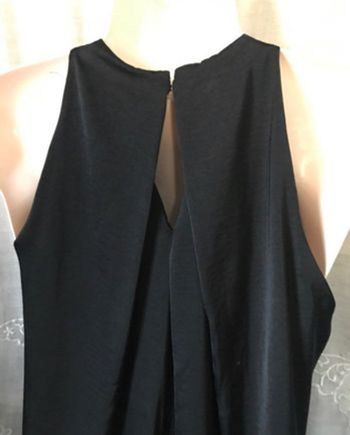 Robe chic noire plissée sur l’encolure XS Mango