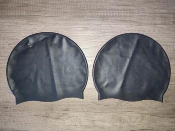 Bonnet de bain noir Decathlon en silicone Nabaiji