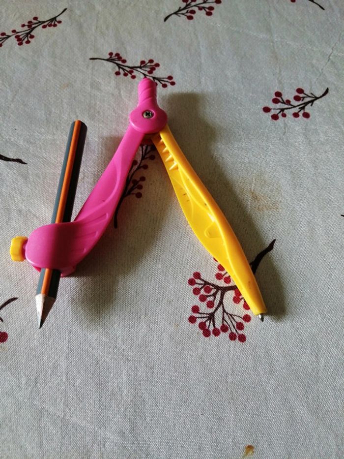 Lot taille crayon/compas/règle 15 cm - photo numéro 3