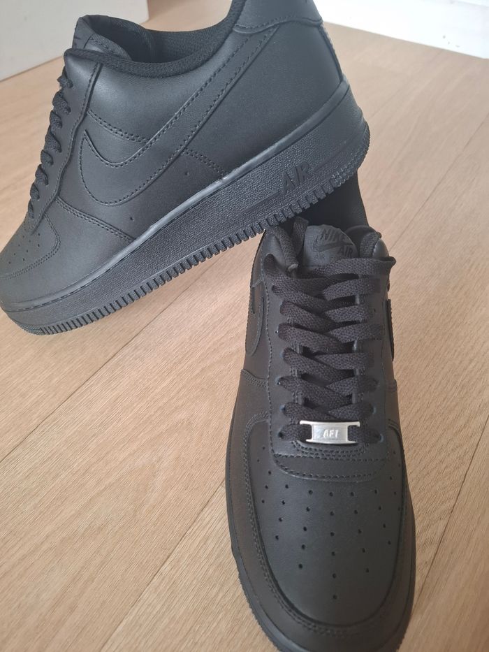 Nike AF1 taille 42.5 - photo numéro 3