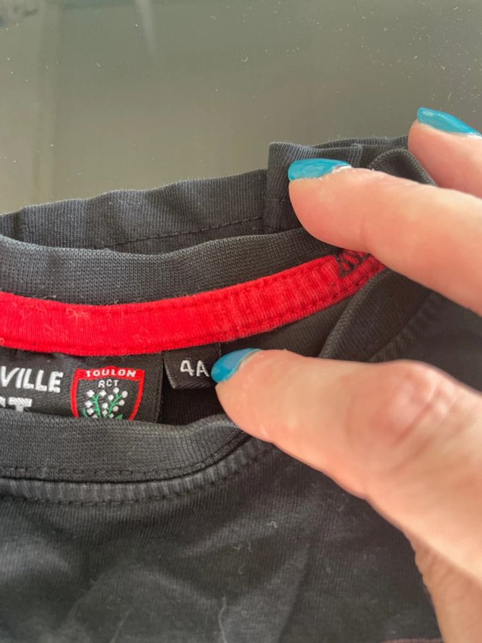 T-shirt du RCT Toulon, en taille quatre ans - photo numéro 3
