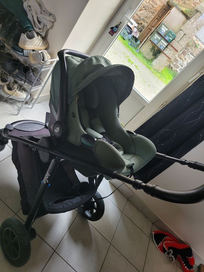 Poucette joie - photo numéro 2