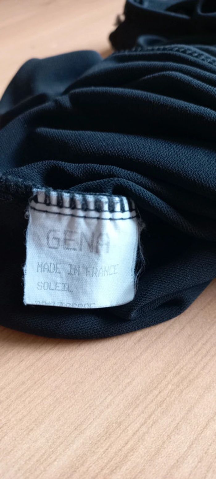 Haut noir - photo numéro 3