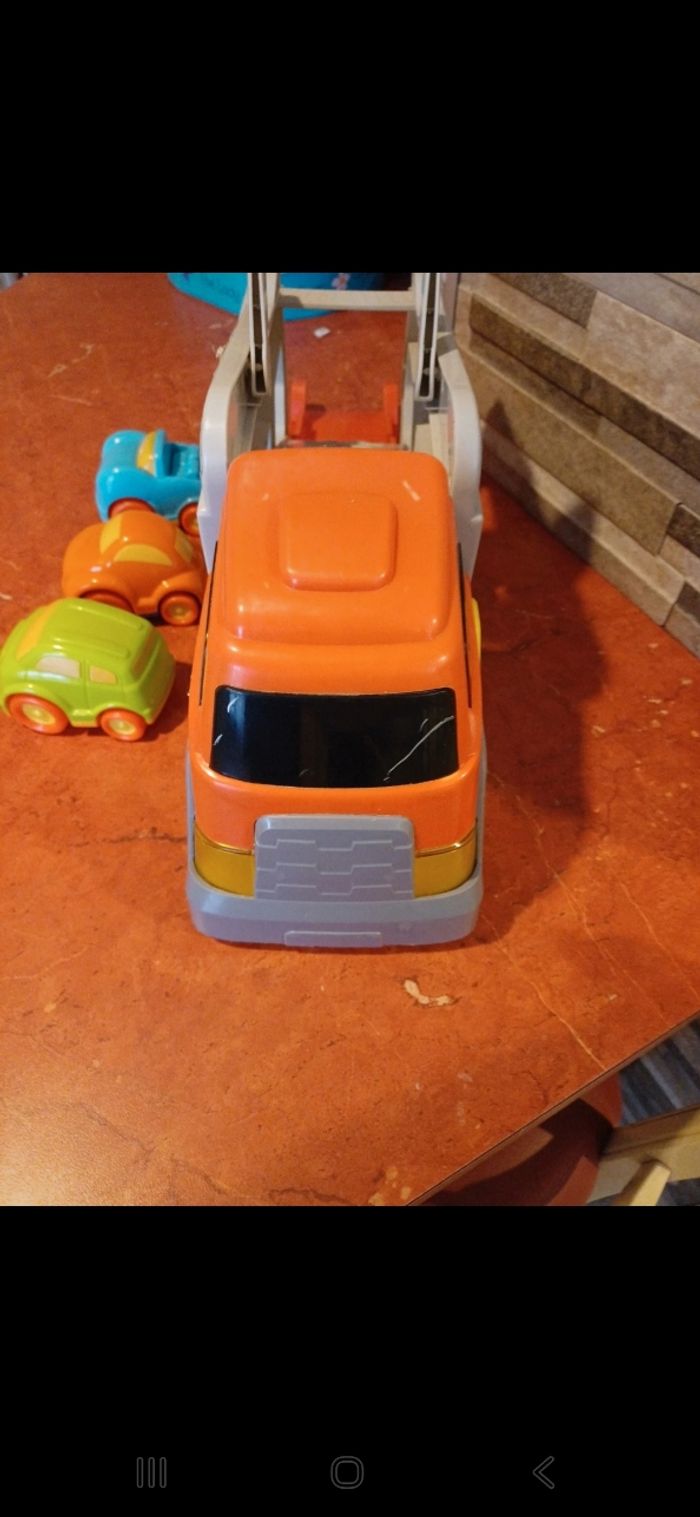 Camion transporteur avec 3 voitures - photo numéro 5