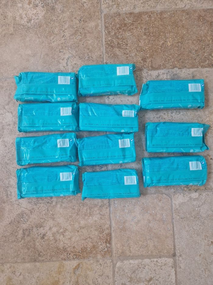 Lot de 11 paquets de lingettes neuves pampers - photo numéro 4
