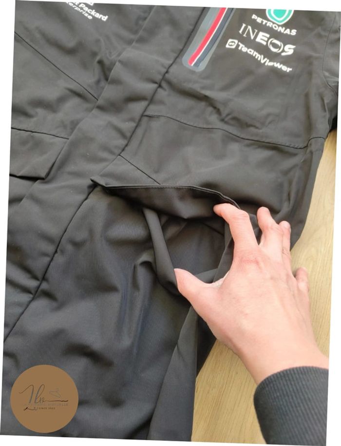 Manteau imperméable à capuche Mercedes Taille M - photo numéro 7