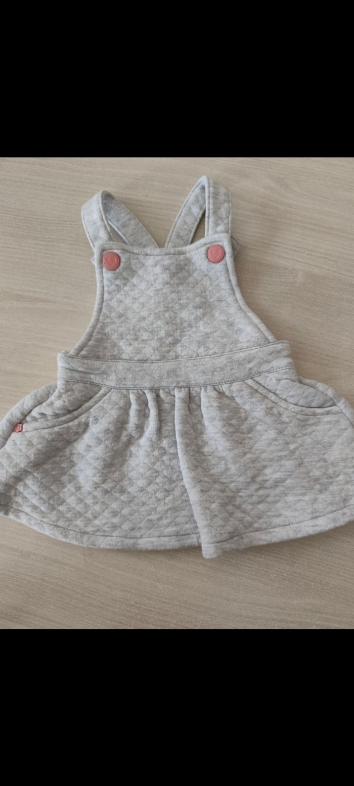 Robe.