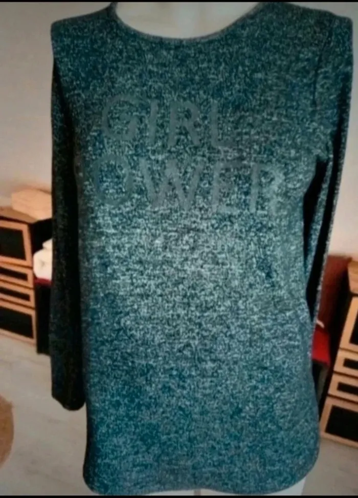Beau pull imprimé taille 34 - photo numéro 2