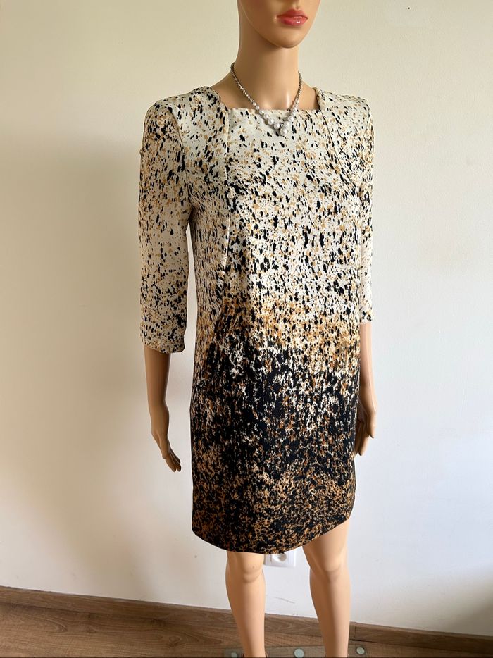 Robe imprimée à manches courtes Zara taille S jamais portée - photo numéro 2