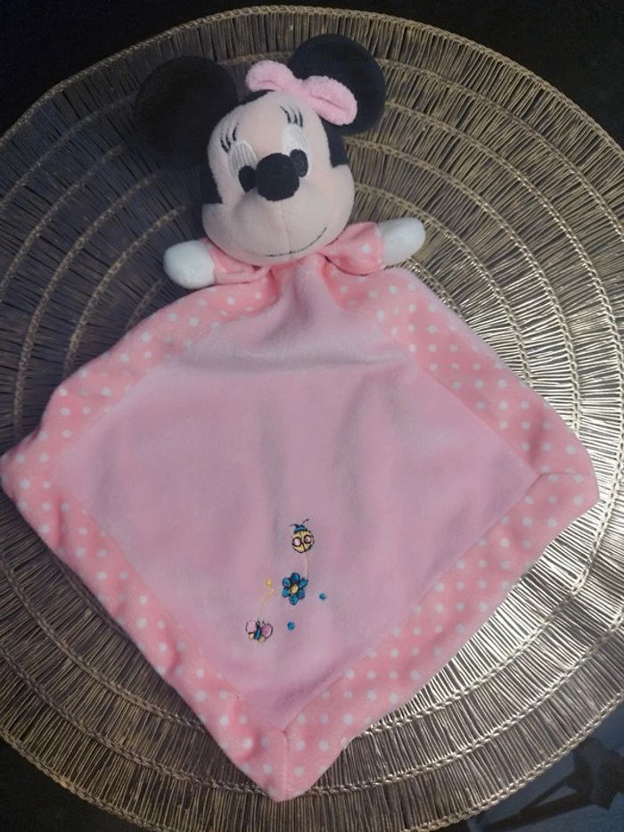 Doudou plat Minnie brodé - photo numéro 2