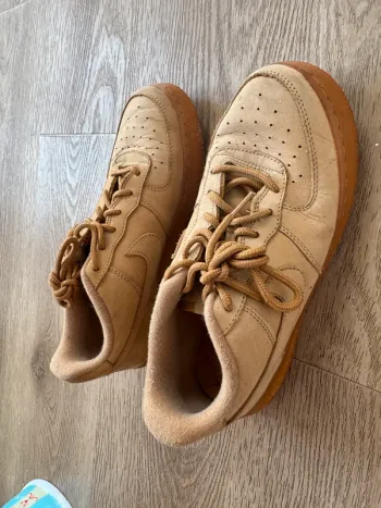 Nike air Baskets casual camel – Pointure 38