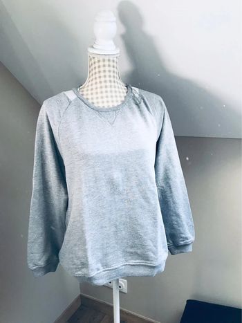 Pull gris
