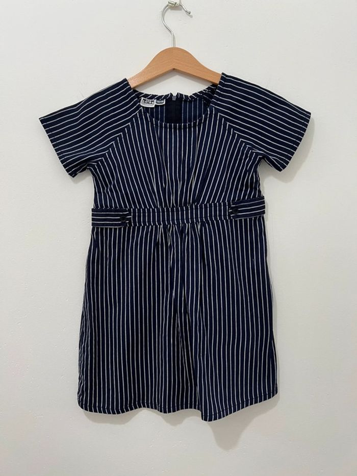 Robe bleu rayure blanche