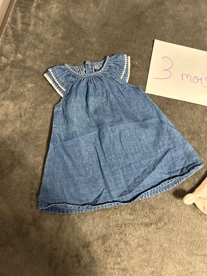 Robe 3 mois - photo numéro 2
