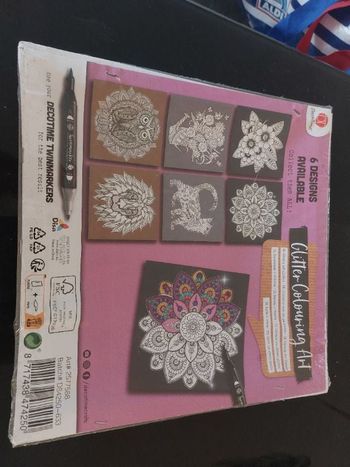 Glitter coulouring art