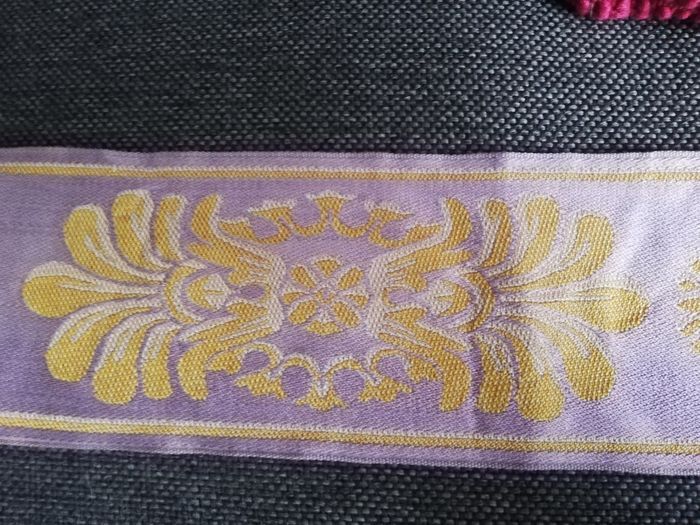 87cm de ruban violet brodé 8cm de large - photo numéro 2