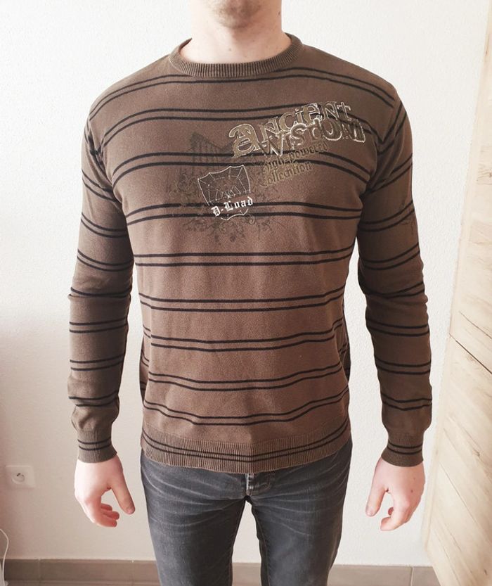 Pull brun homme rayure