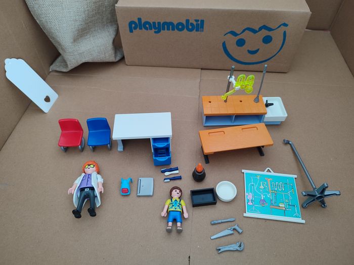 Playmobil inspiré 9456 salle de chimie - photo numéro 5
